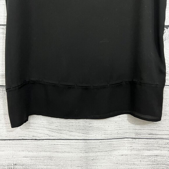 Banana Republic Black Sleeveless V-Neck Blouse, Size XS - Picture 4 of 5
